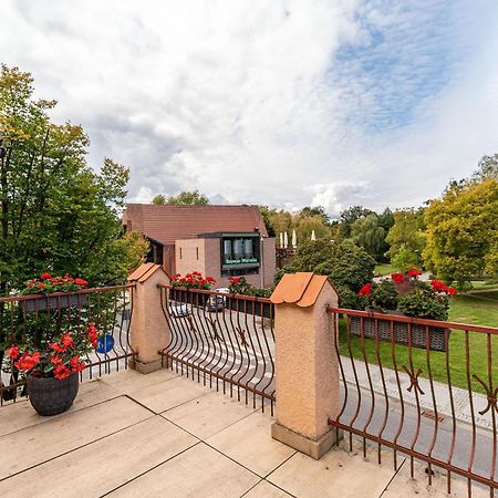 Hotel Pod Zamkiem Olsztyn  Exteriör bild